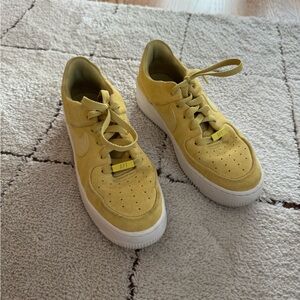 Nike - Air Force Sneakers